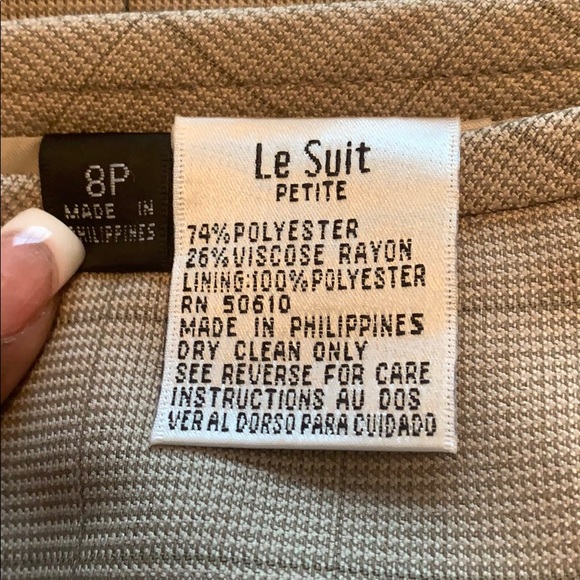 Suit - Picture 4 of 4